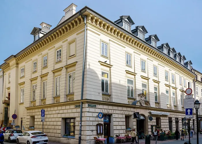 N33 Premium Apartments Old Town Krakow - Destigo Hotels